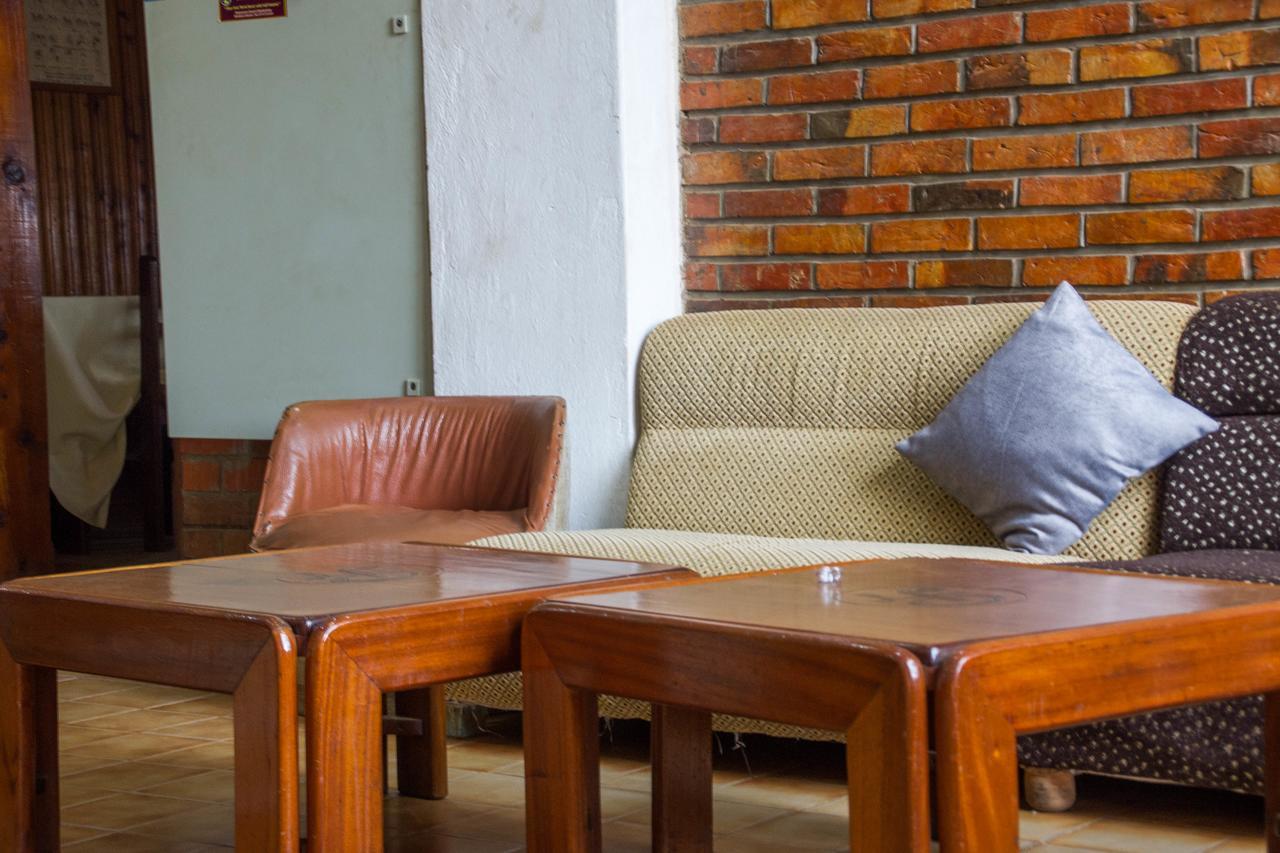 Pelikan Hotel Mbarara Exterior photo