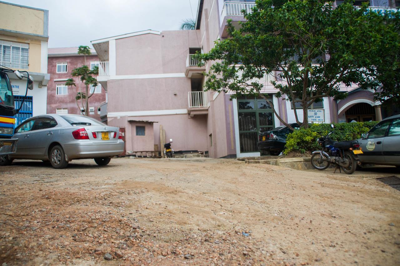 Pelikan Hotel Mbarara Exterior photo