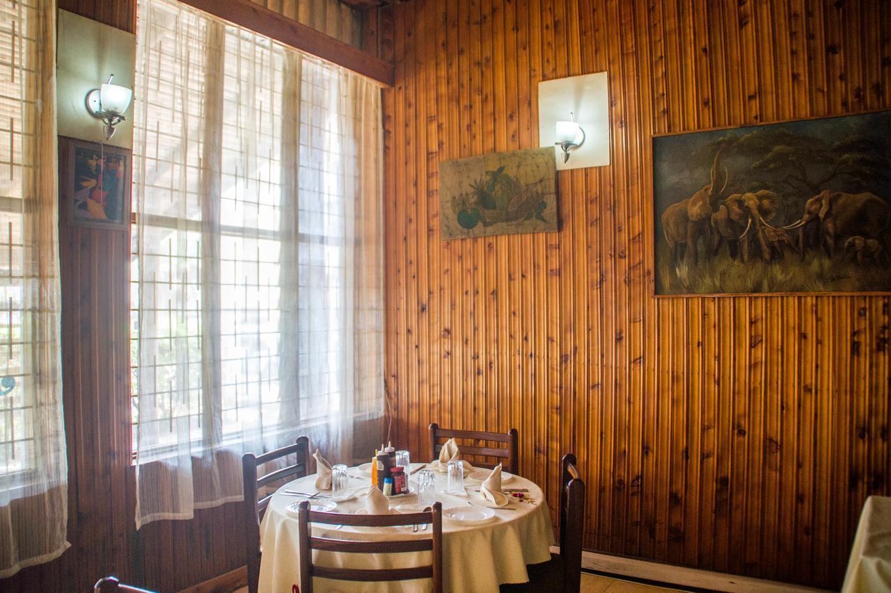 Pelikan Hotel Mbarara Exterior photo