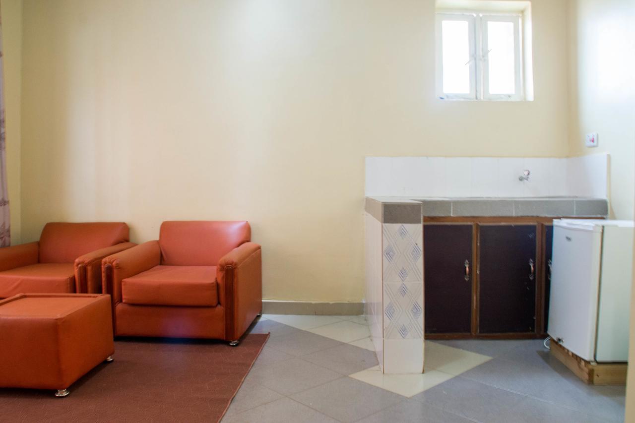 Pelikan Hotel Mbarara Exterior photo